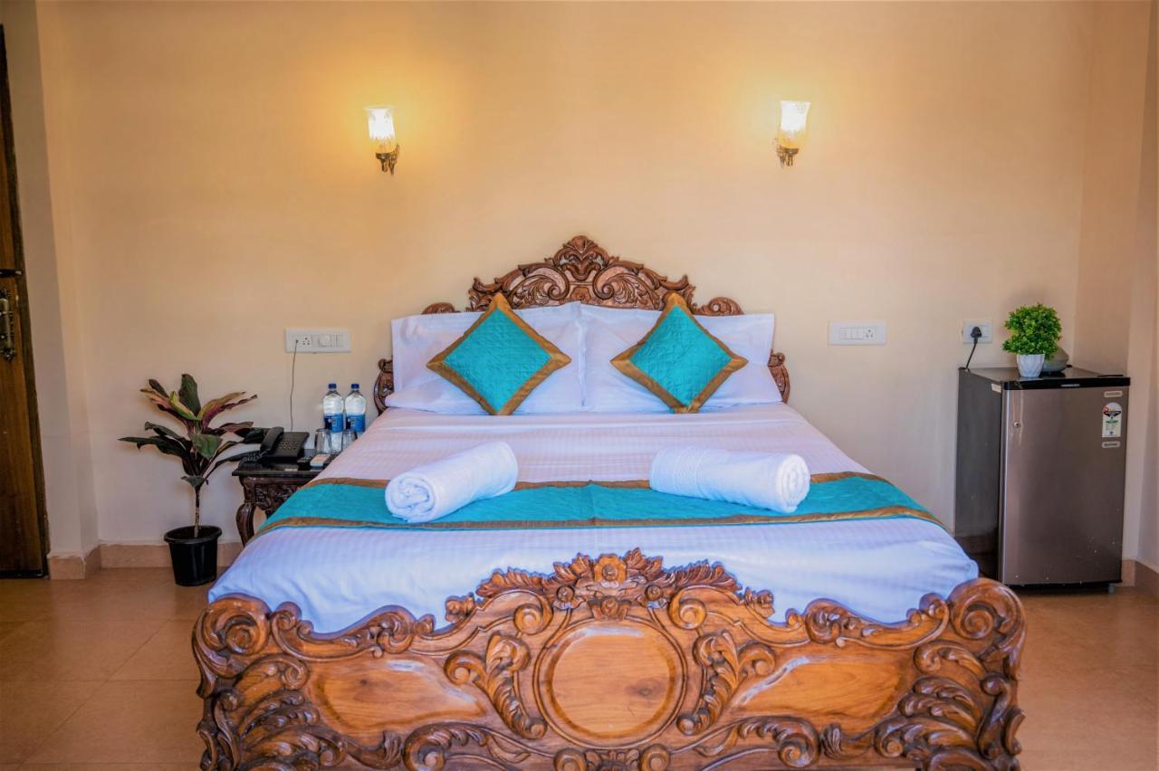 Casa Eternal Boutique Hotel - Калангут Екстер'єр фото